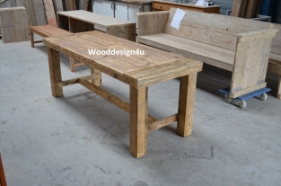 Houten tafel 