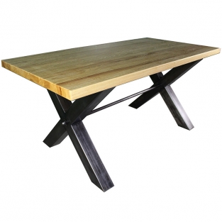 Eiken tafel